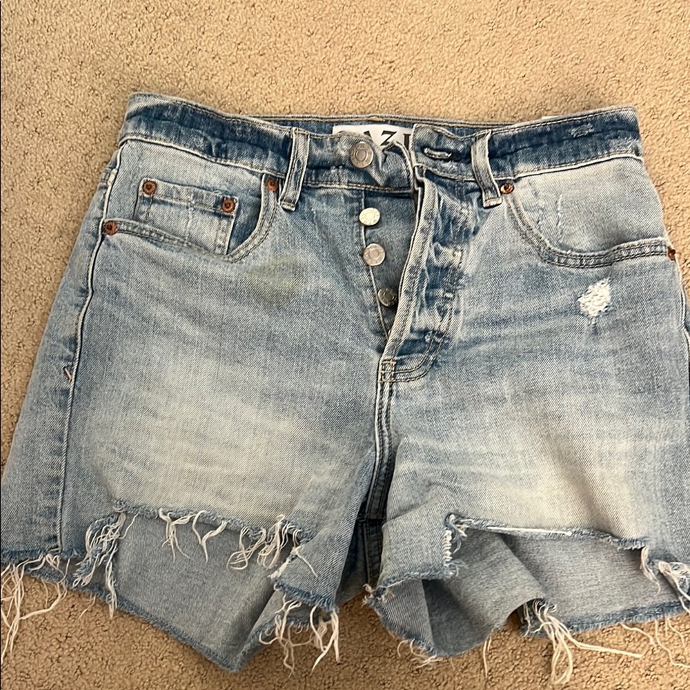 daze denim shorts 
size 25
has stain